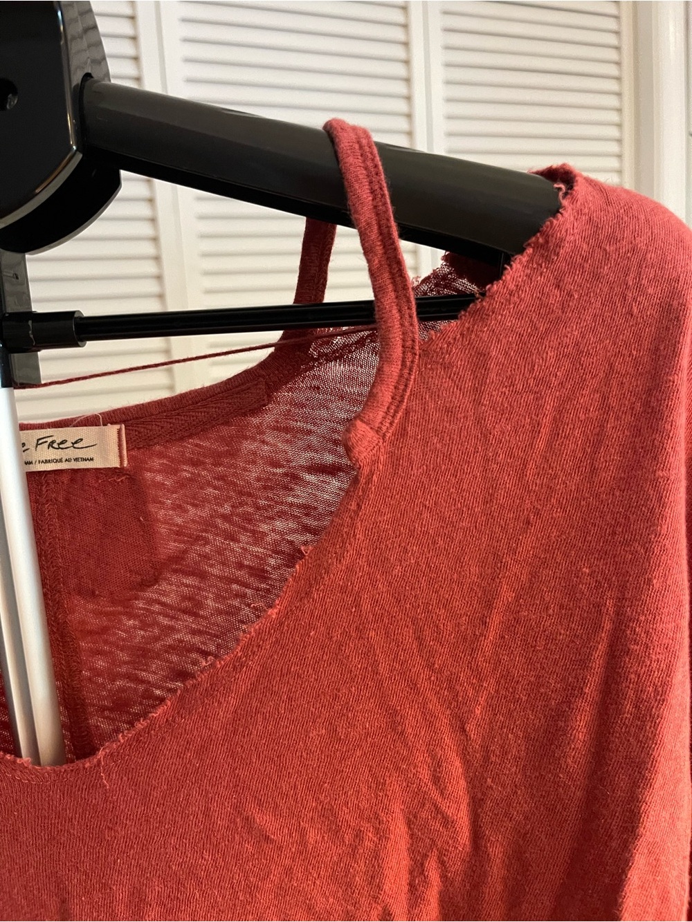We The Free Women's Rust Red V-Neck Short Sleeve Top - Picture 2 of 10